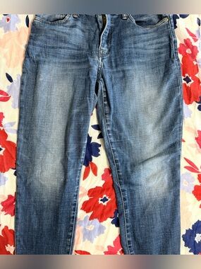 Lucky Brand Women's Skinny Jeans in Medium Blue Wash